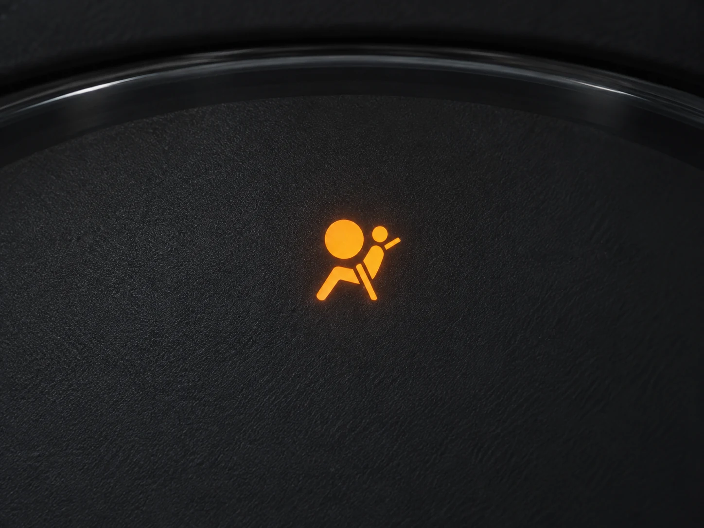 Diagnóstico da luz de airbag no painel